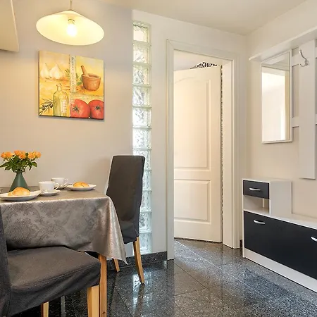 Charlotte Appartement *